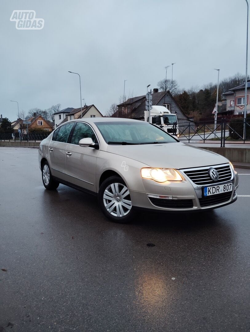 Volkswagen Passat 2005 y Sedan