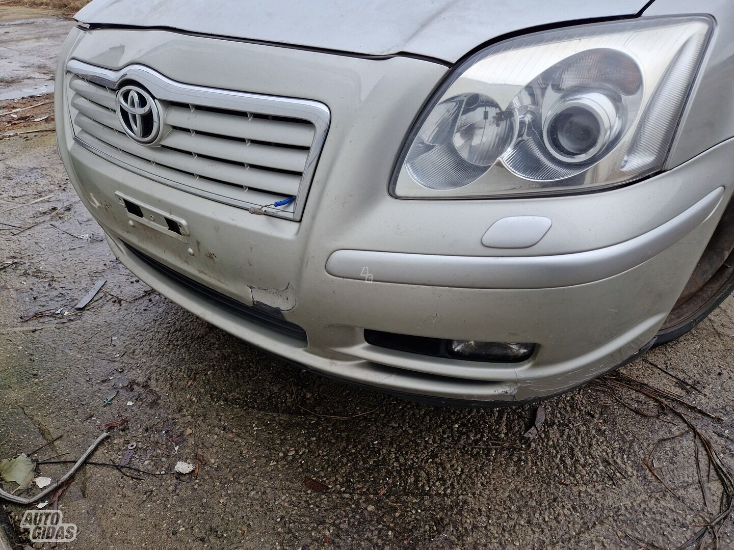 Priekinis bamperis, Toyota Avensis 2003 m