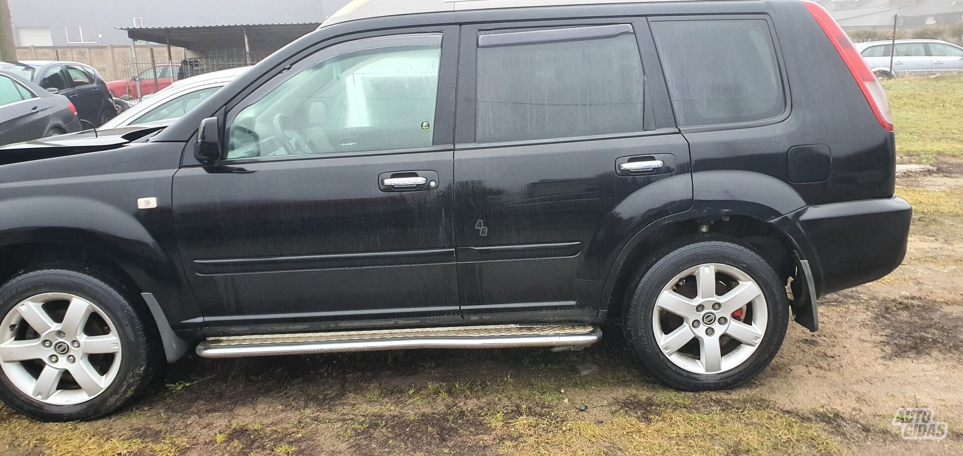 Nissan X-Trail 2004 m dalys