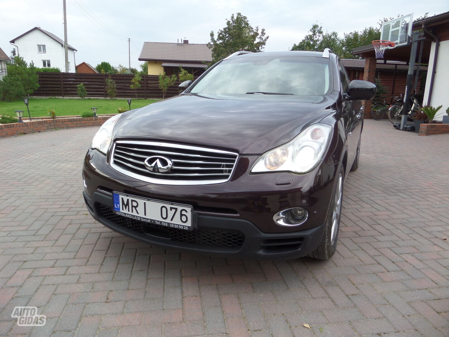 Infiniti EX30 2010 y Hatchback