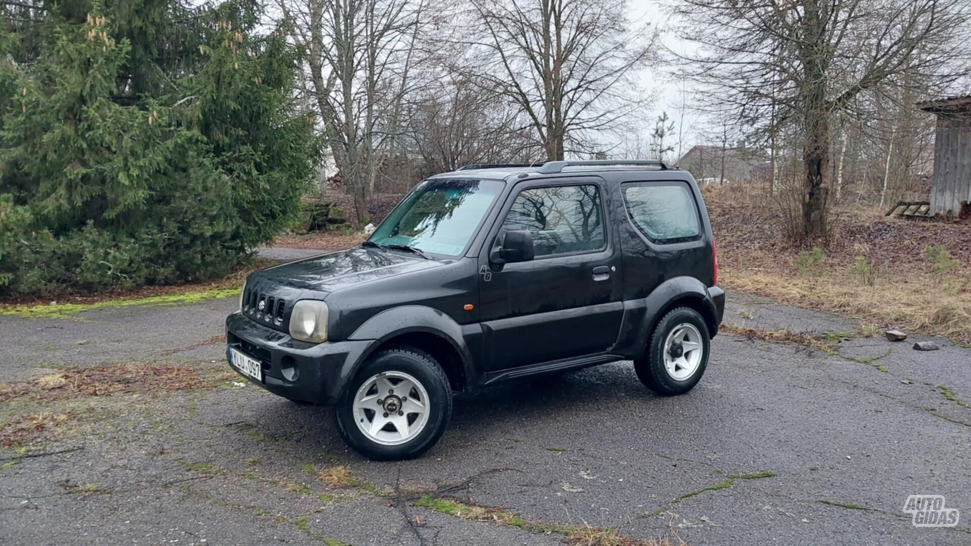 Suzuki Jimny 2000 m Visureigis / Krosoveris