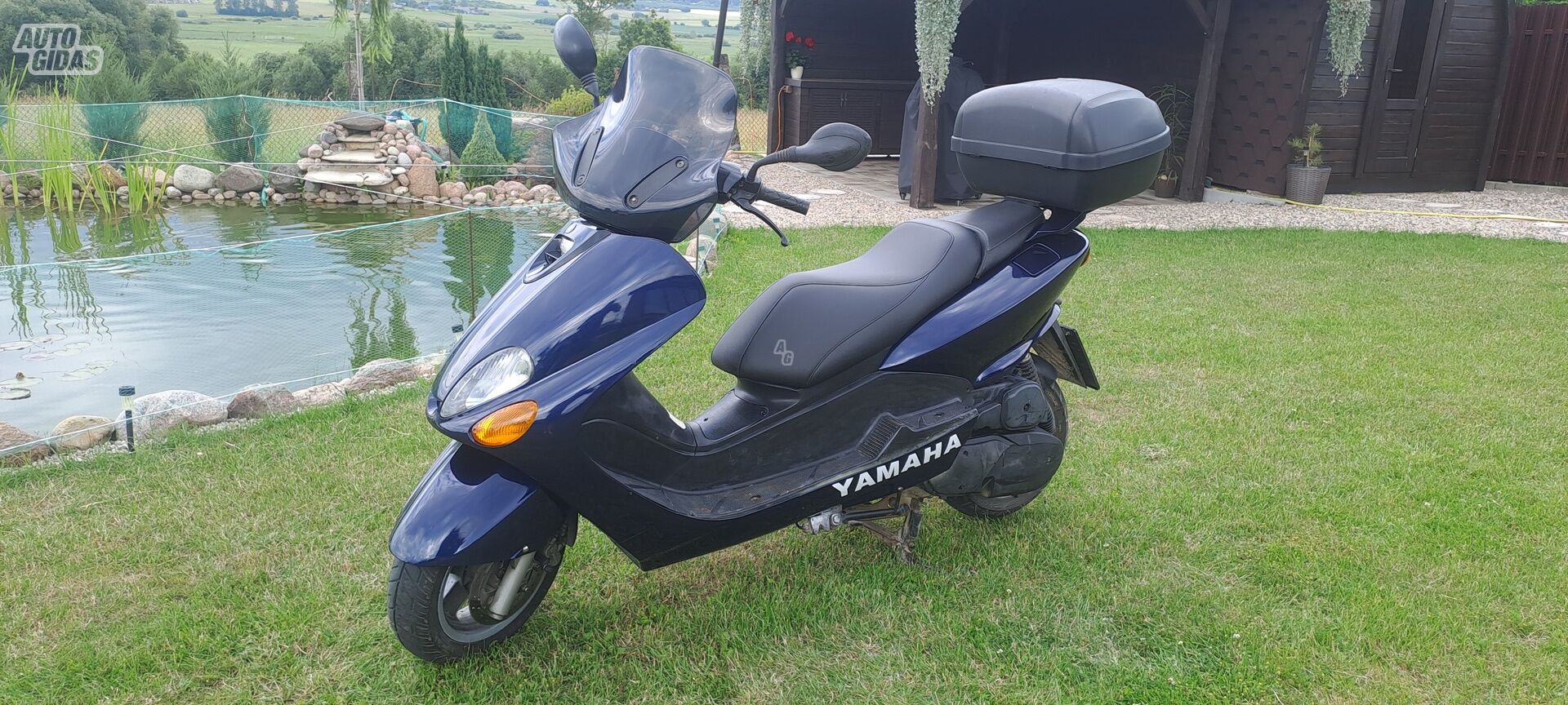 Yamaha Majesty 2000 y Scooter / moped