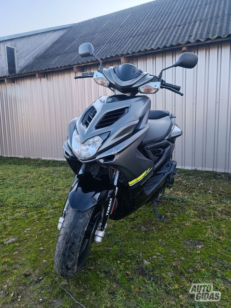 Yamaha Aerox 2018 y Scooter / moped