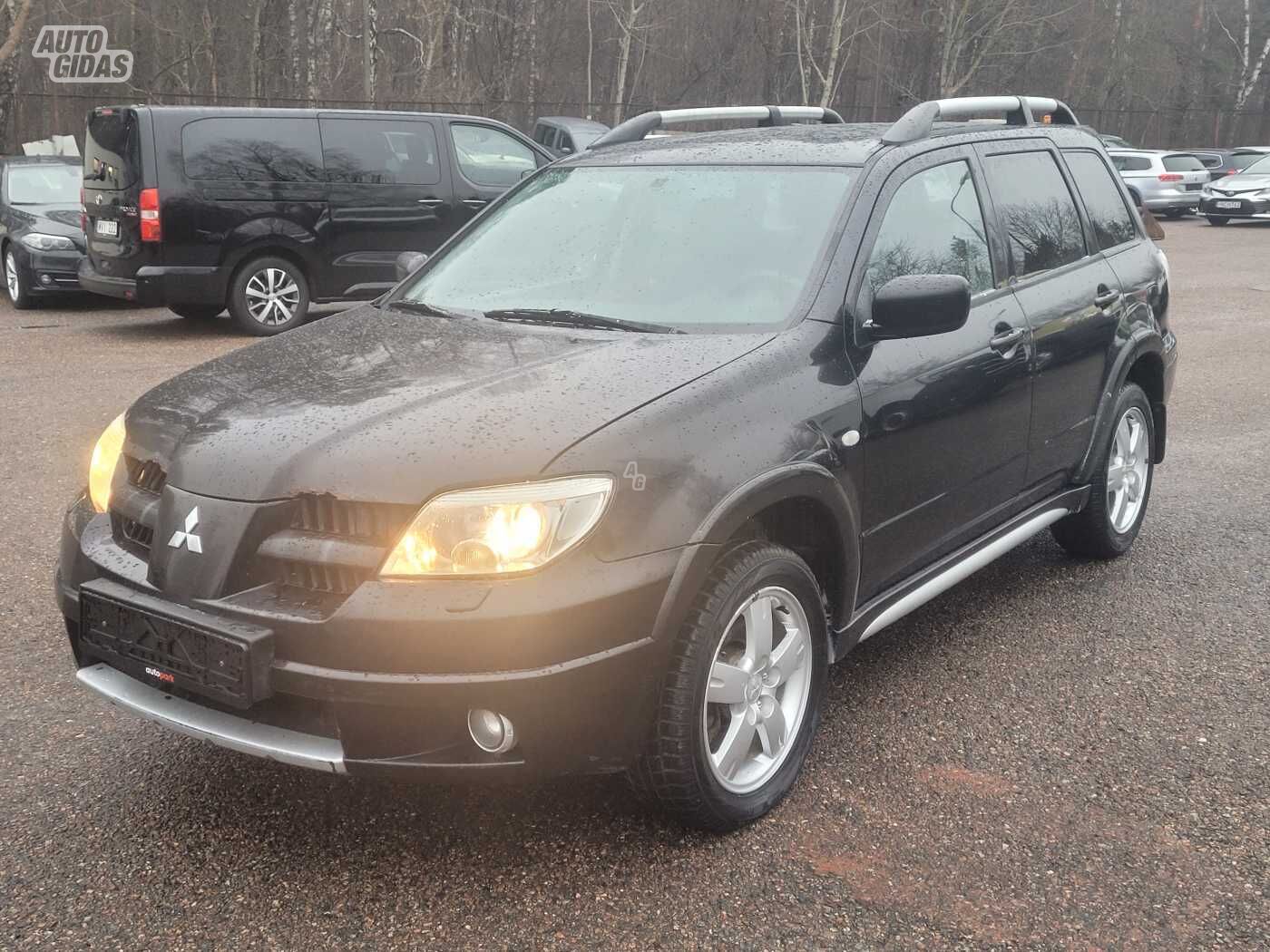 Mitsubishi Outlander 2008 г Вездеход