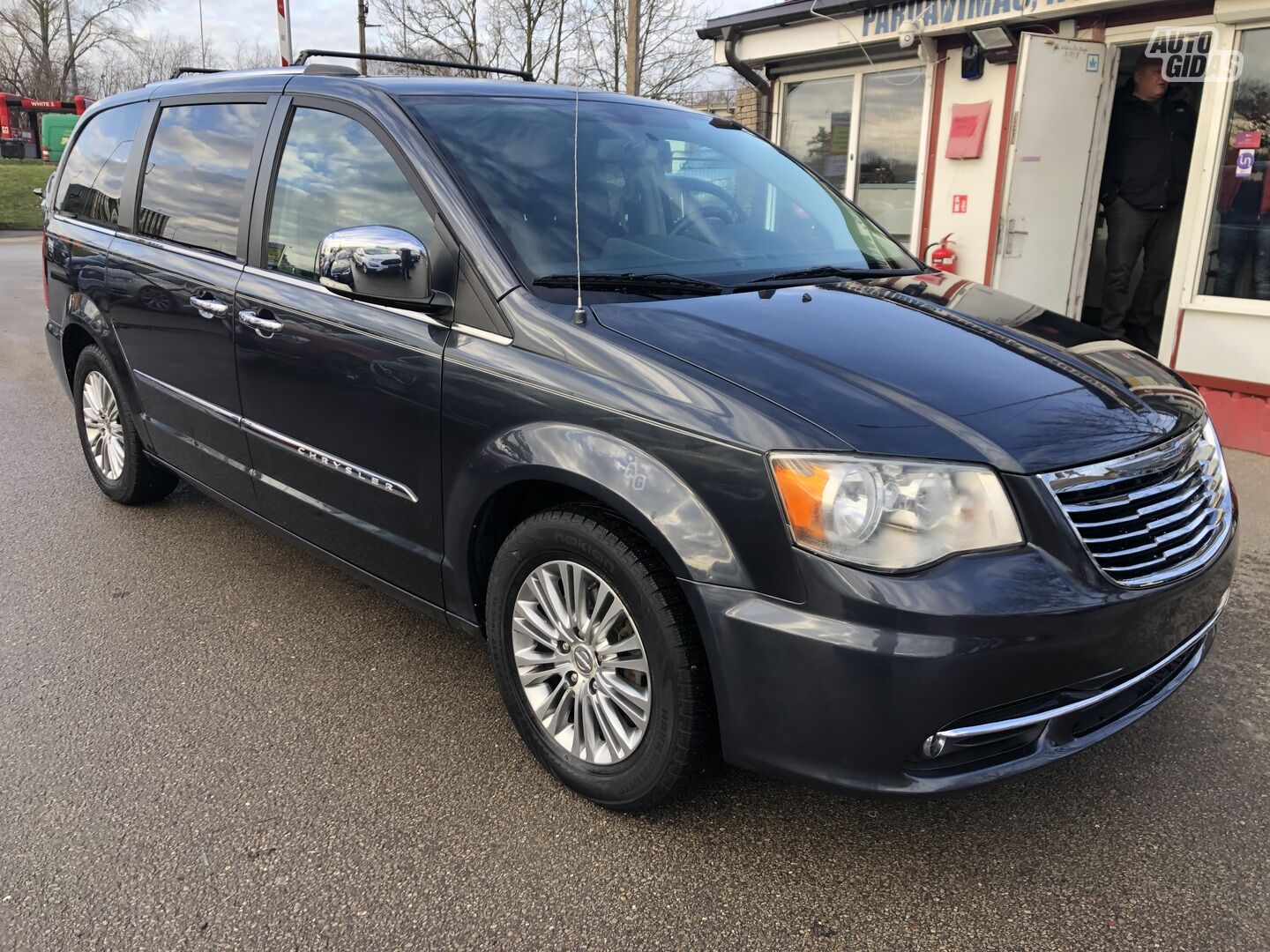 Chrysler Town & Country 2014 m Vienatūris