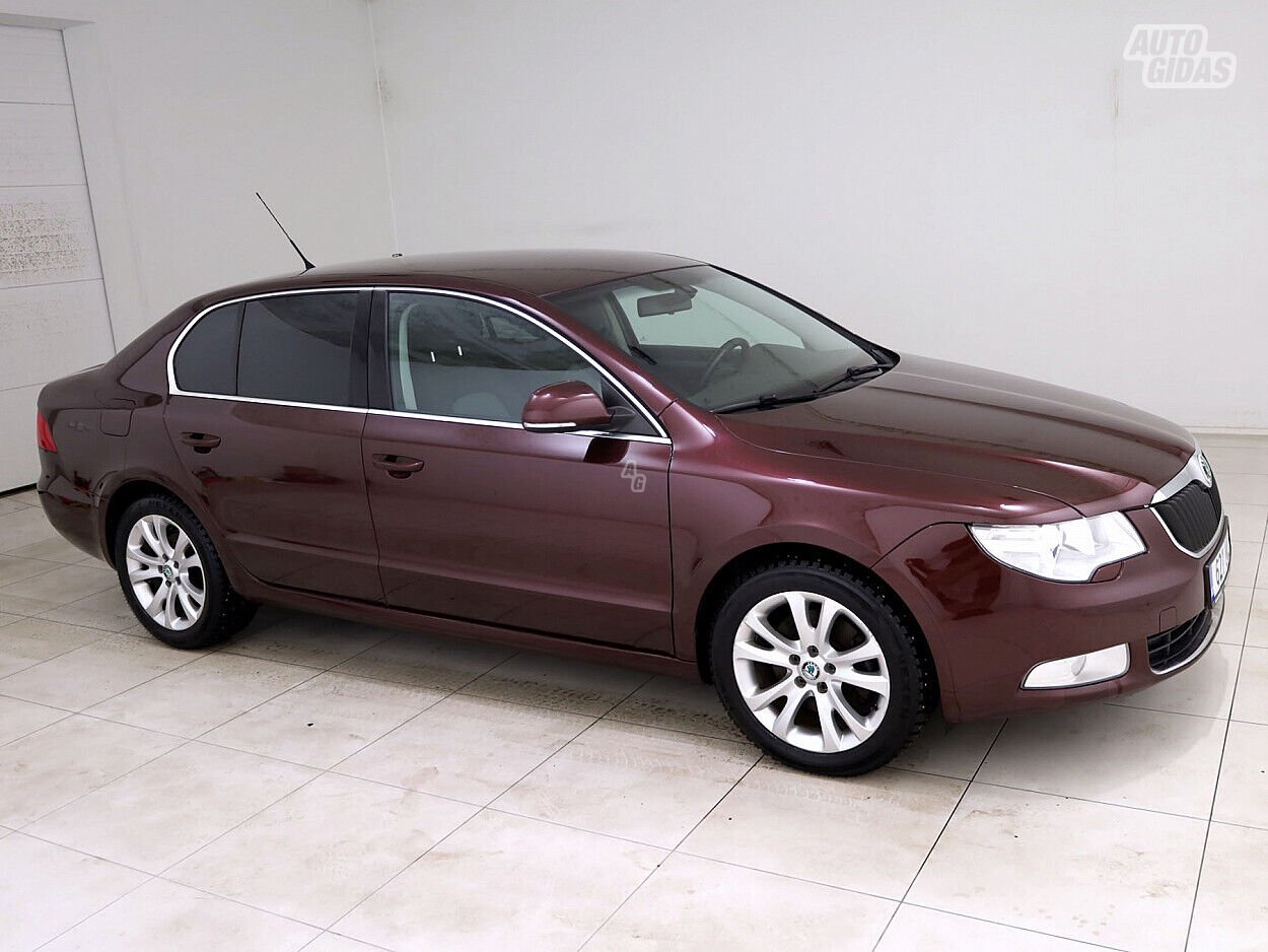 Skoda Superb 2008 y Sedan