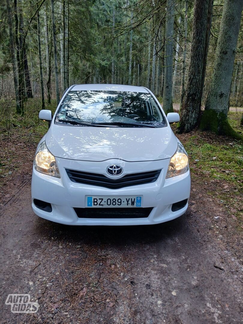 Toyota Verso 2012 m Vienatūris