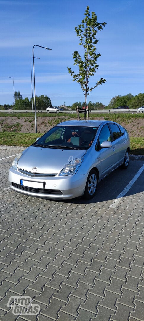 Toyota Prius 2006 г Хэтчбек