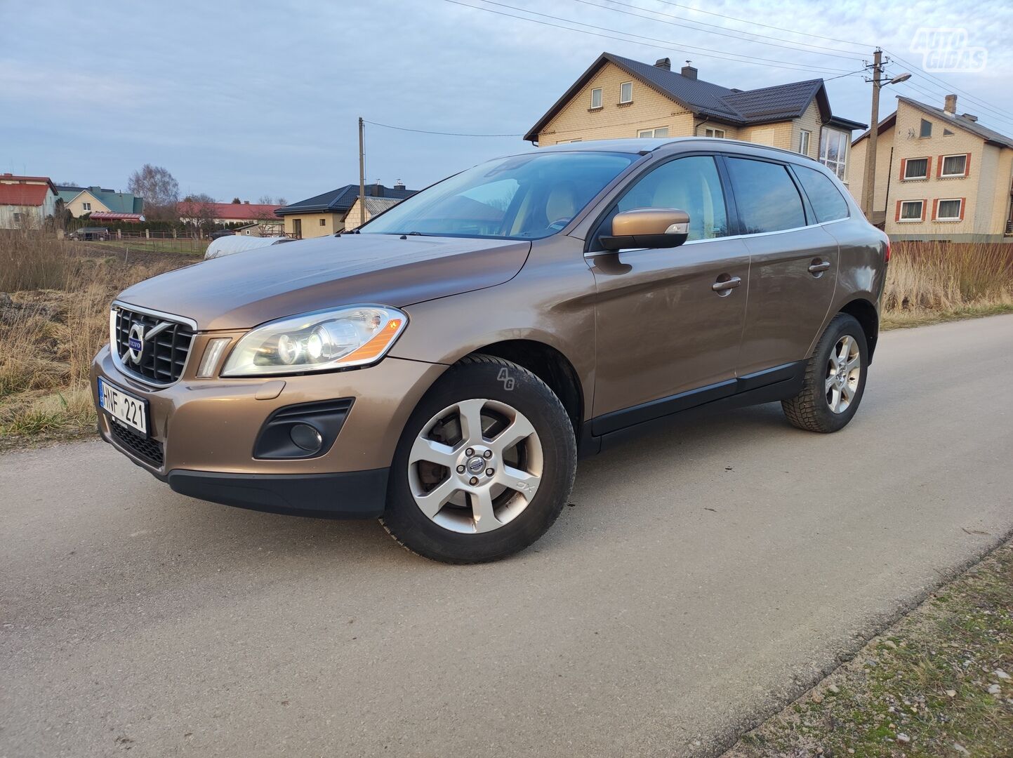 Volvo XC60 D5 2010 y