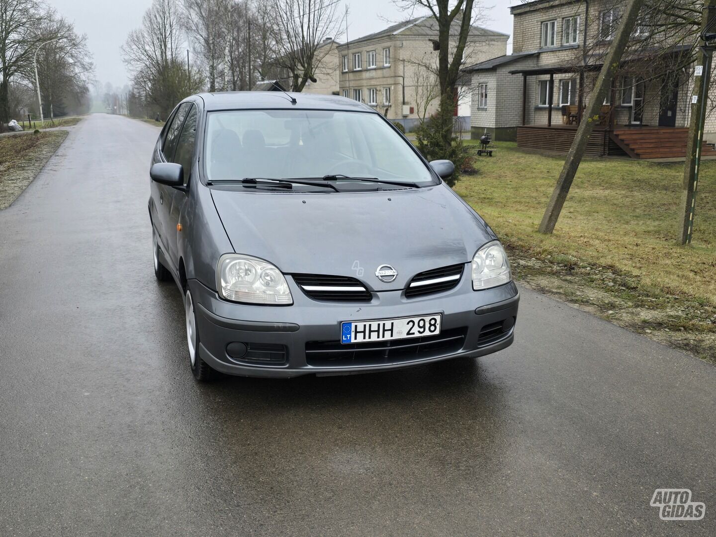 Nissan Almera Tino 2005 y Van