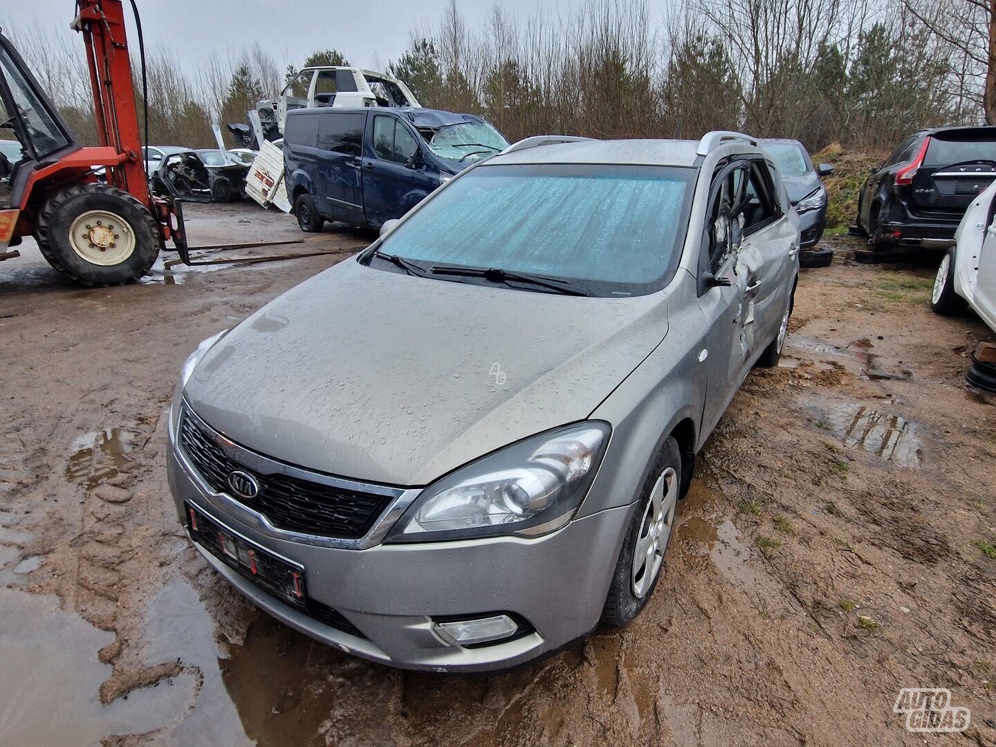 Kia Cee'd 2012 y parts