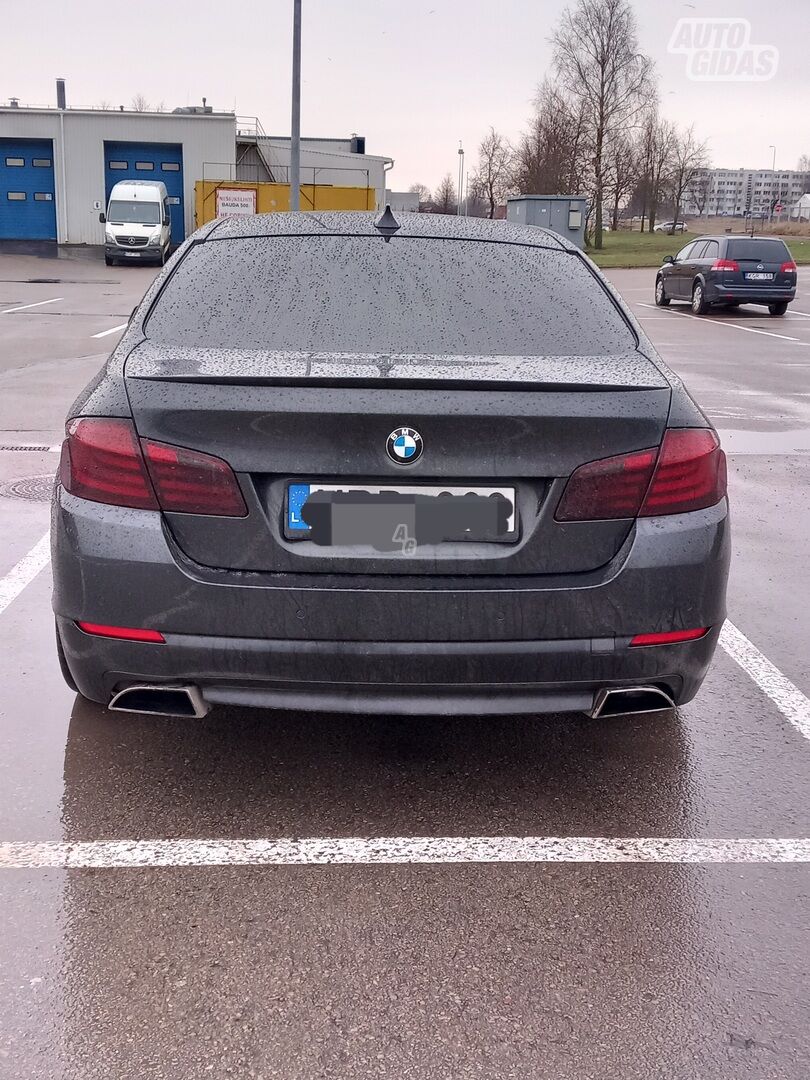 Bmw 530 2010 г Седан