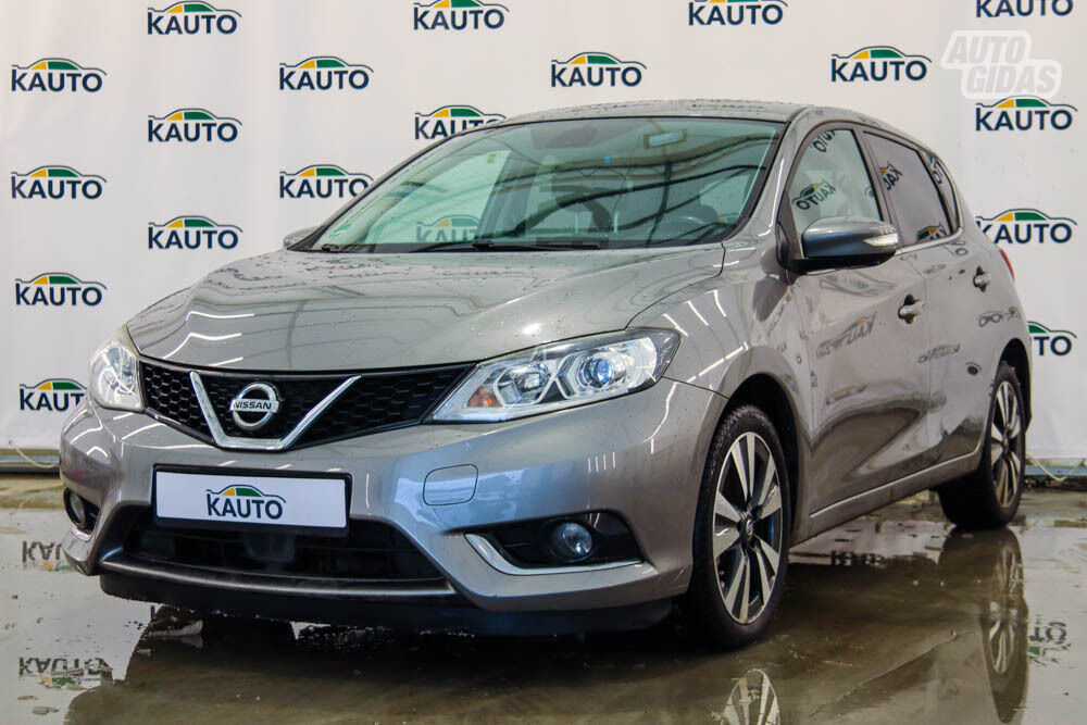 Nissan Pulsar 2015 г Хэтчбек