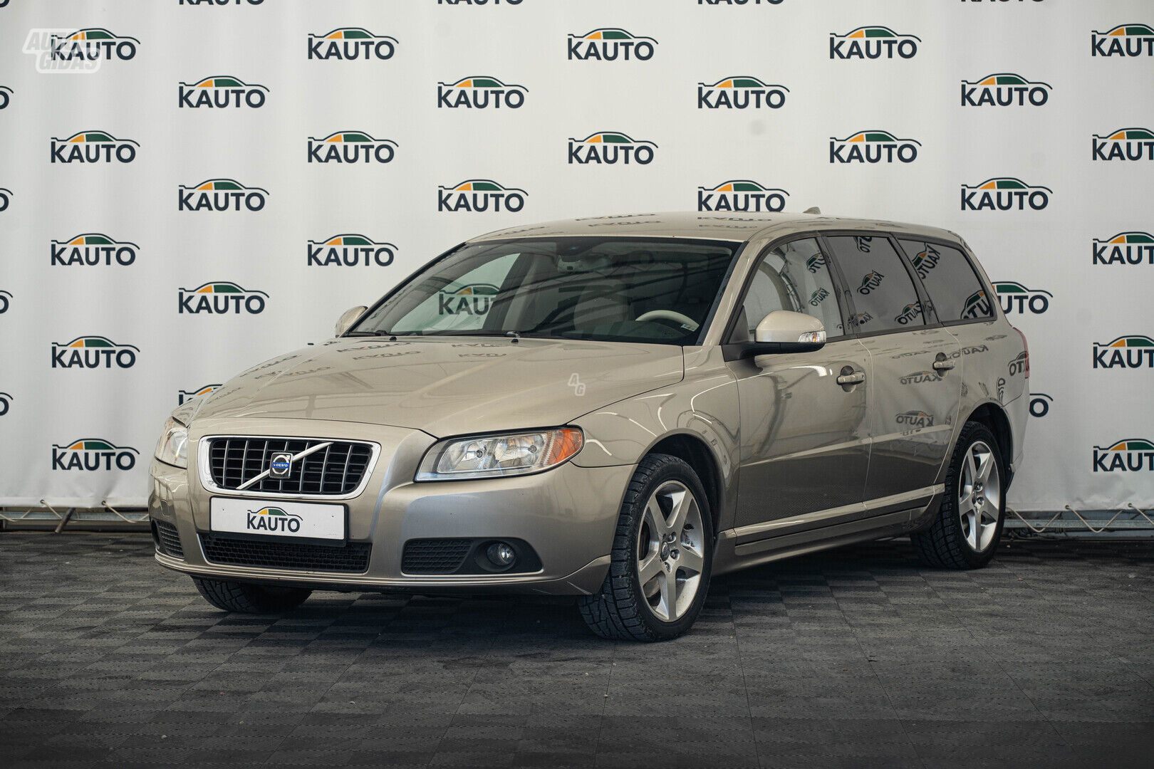 Volvo V70 2008 y Wagon