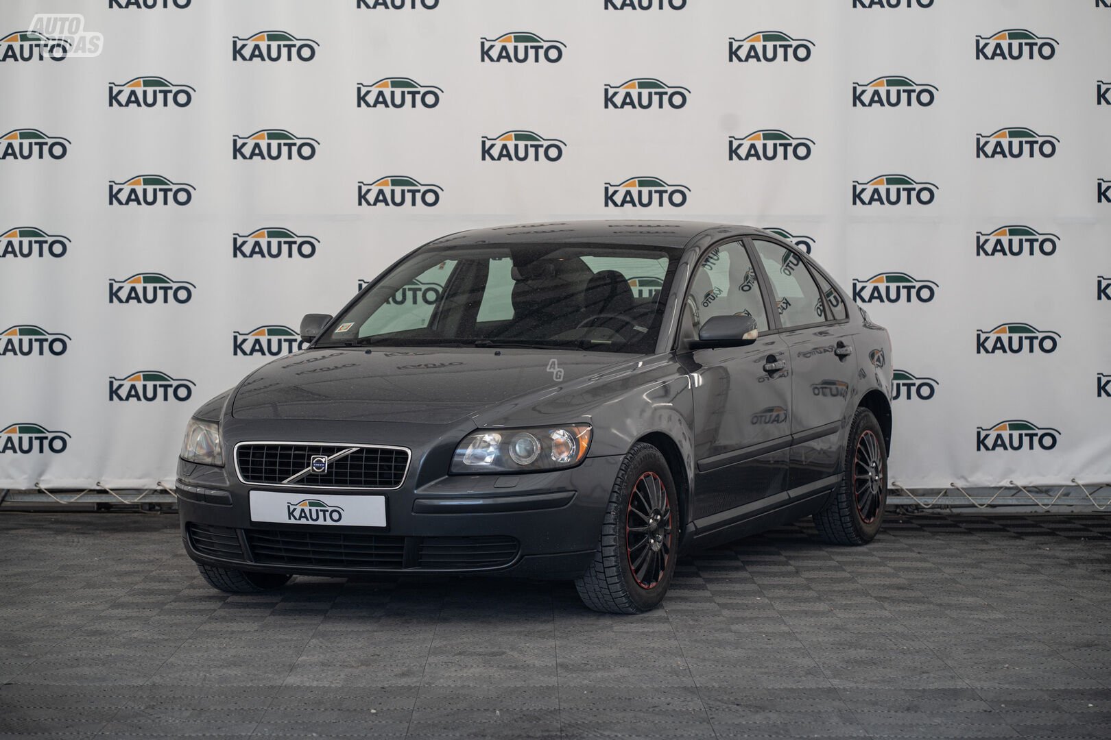 Volvo S40 2006 г Седан