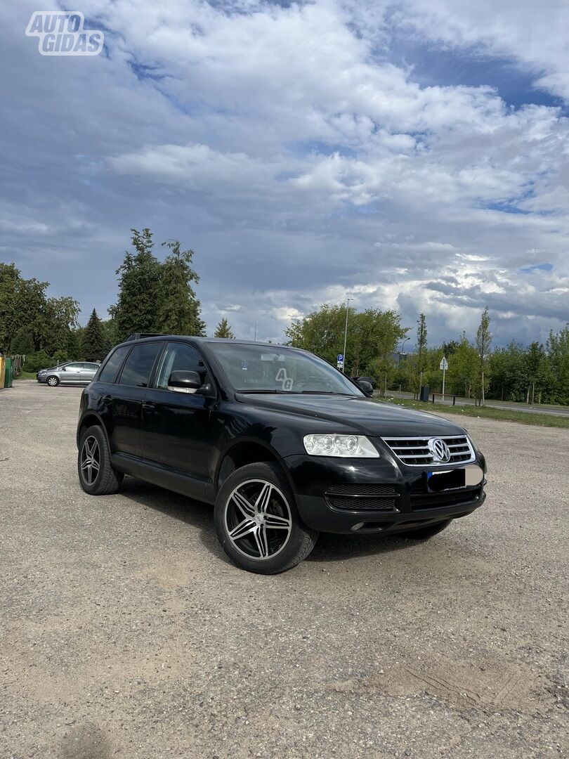 Volkswagen Touareg 2004 г Внедорожник / Кроссовер