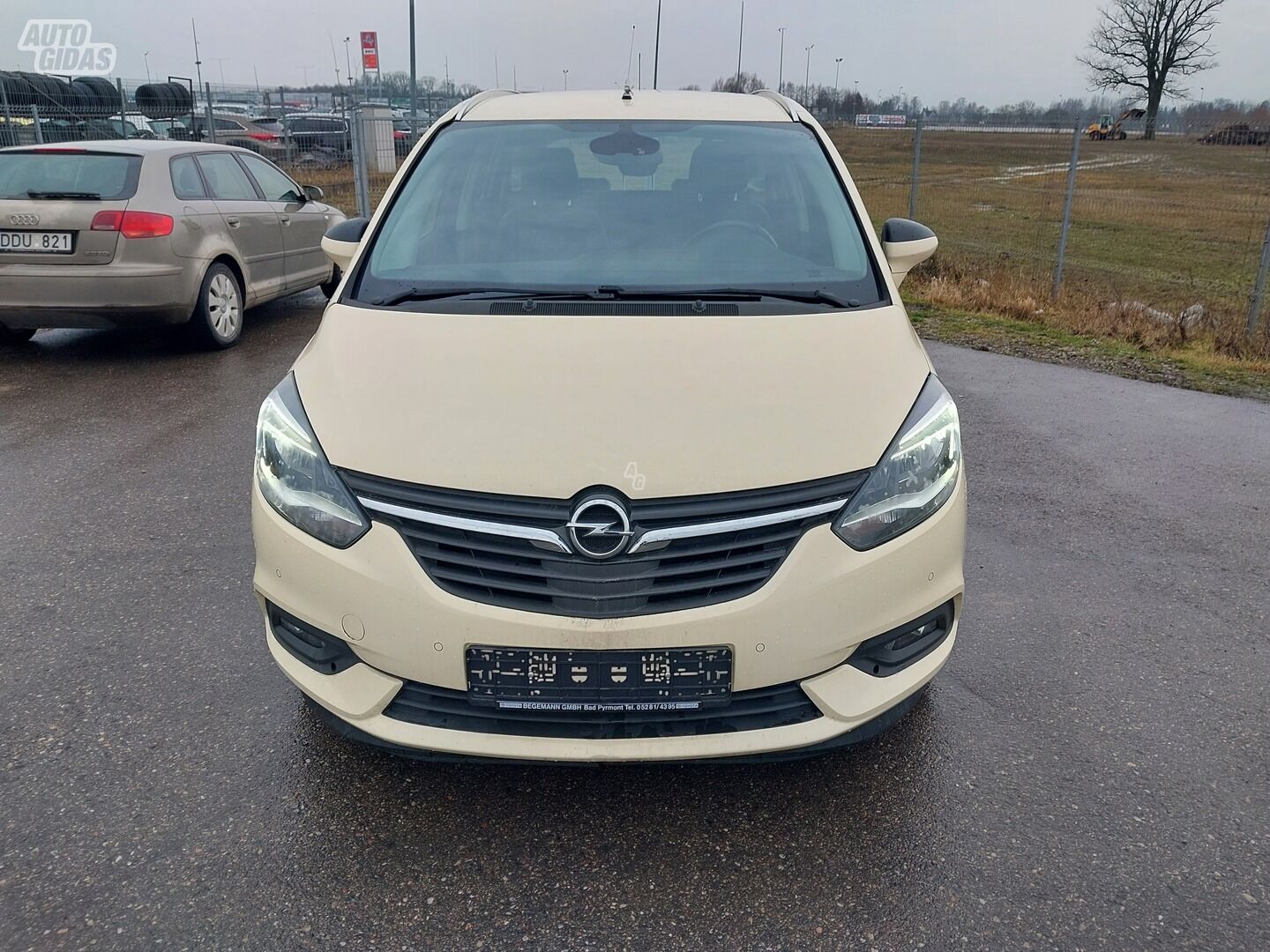 Opel Zafira 2019 г Минивэн