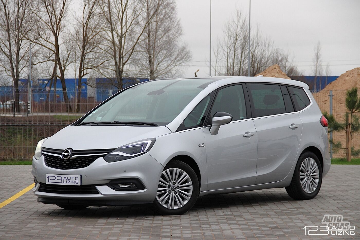 Opel Zafira 2017 y Van