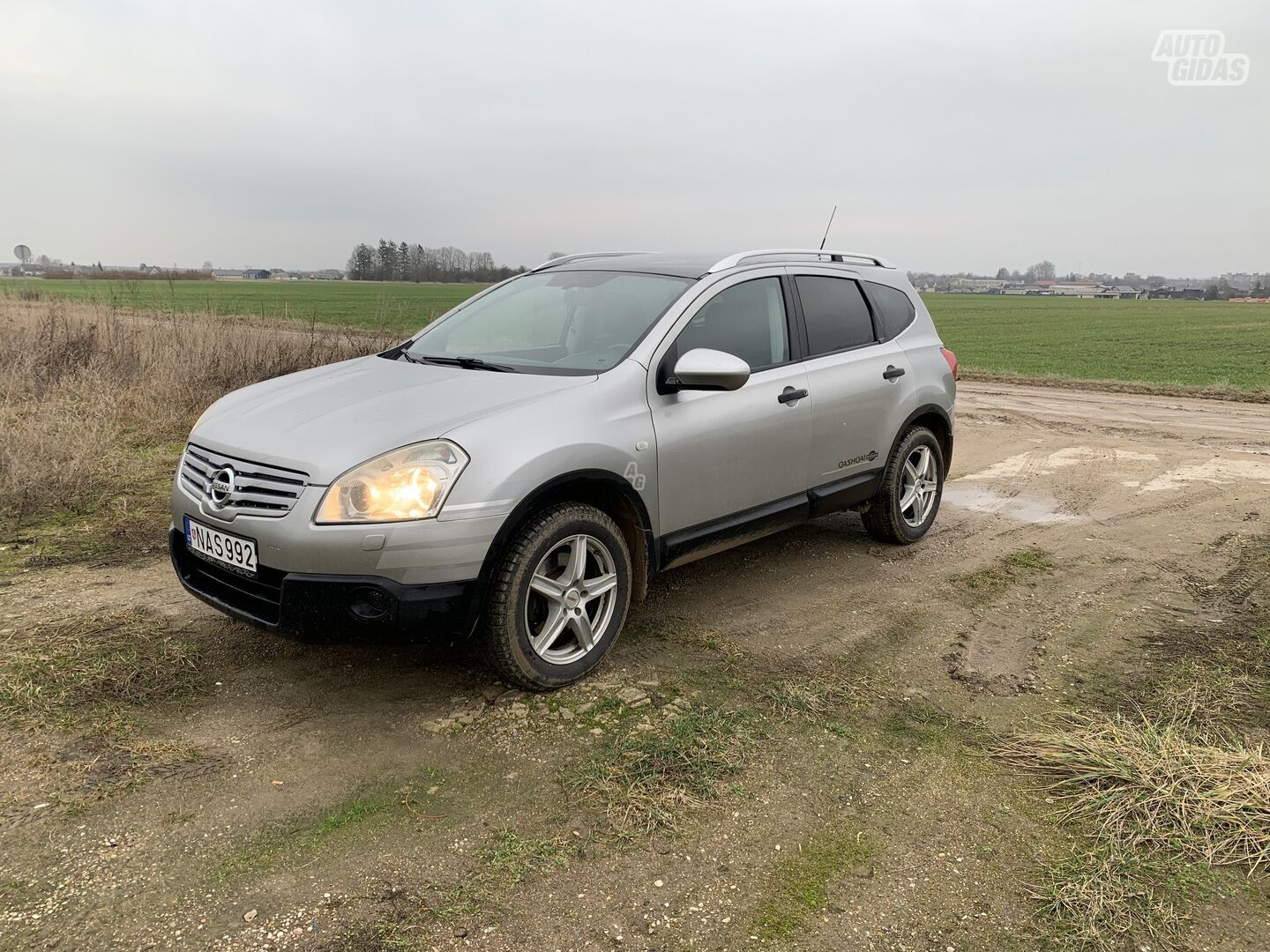 Nissan Qashqai+2 2009 г Внедорожник / Кроссовер