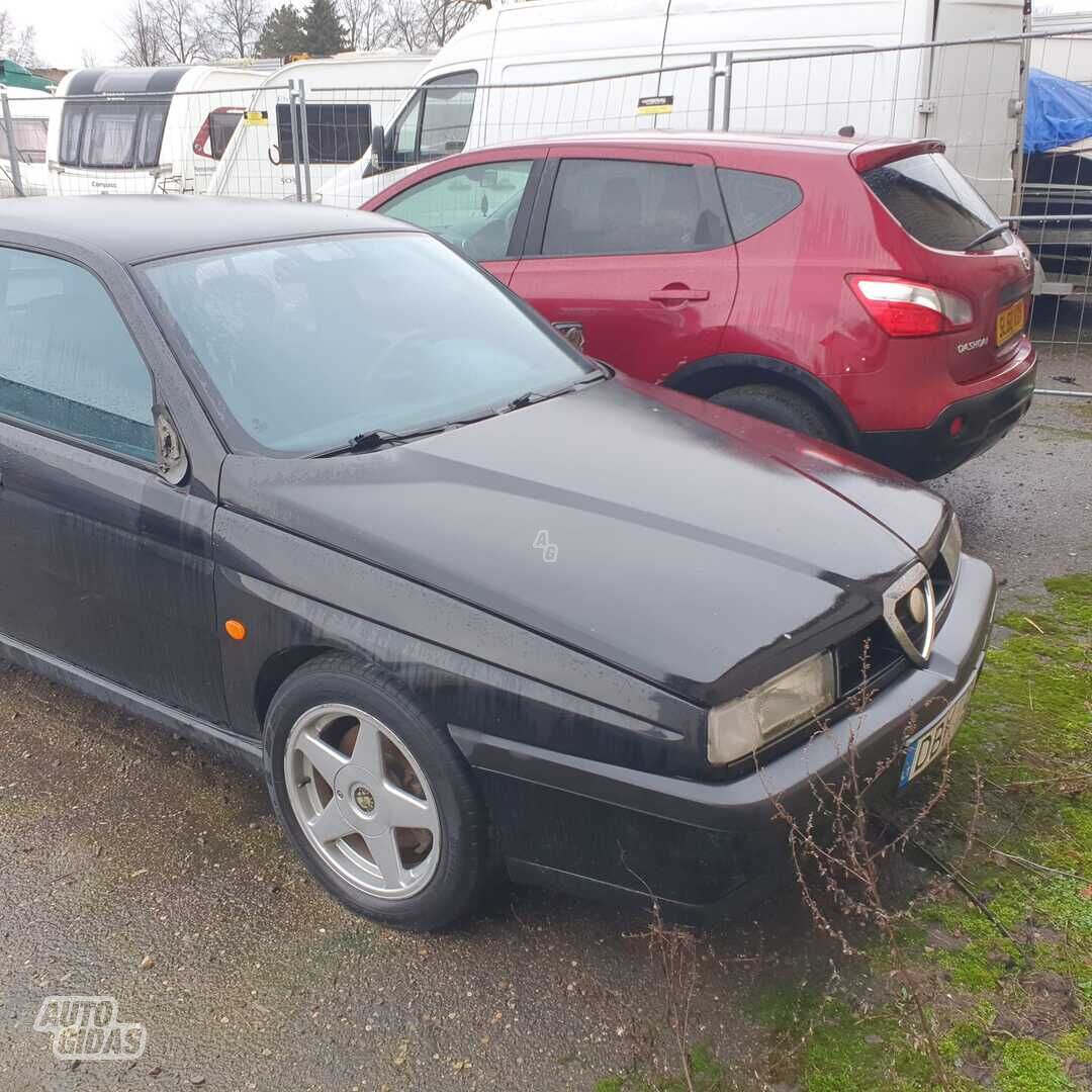 Alfa Romeo 155 1995 г Седан