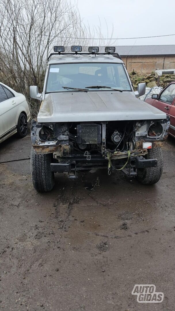 Nissan Patrol 1988 y Off-road / Crossover