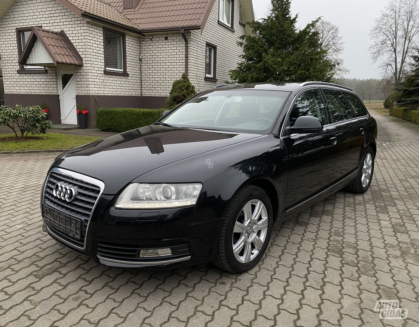 Audi A6 2009 г Универсал