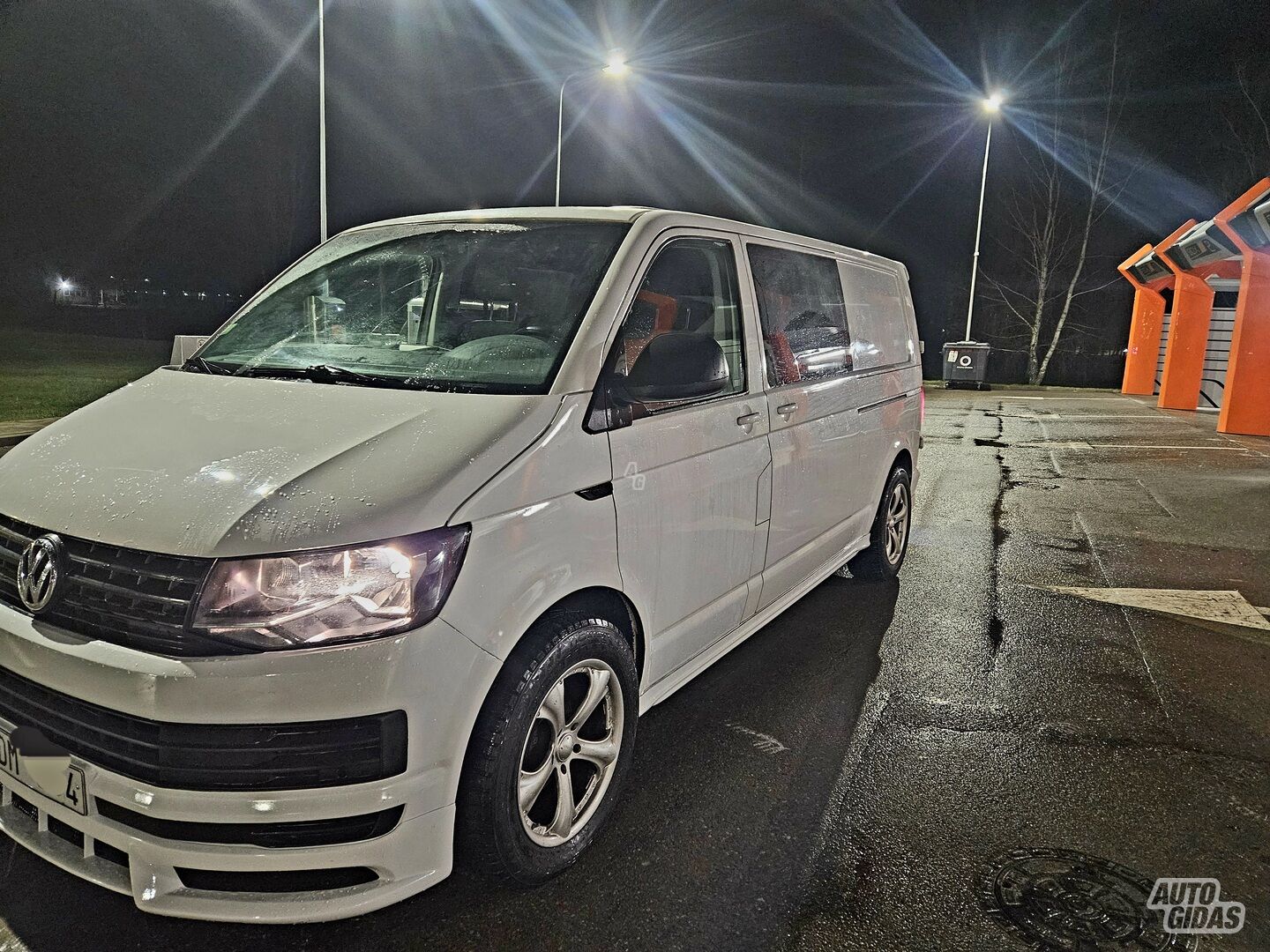 Volkswagen Transporter 2010 y Minibus