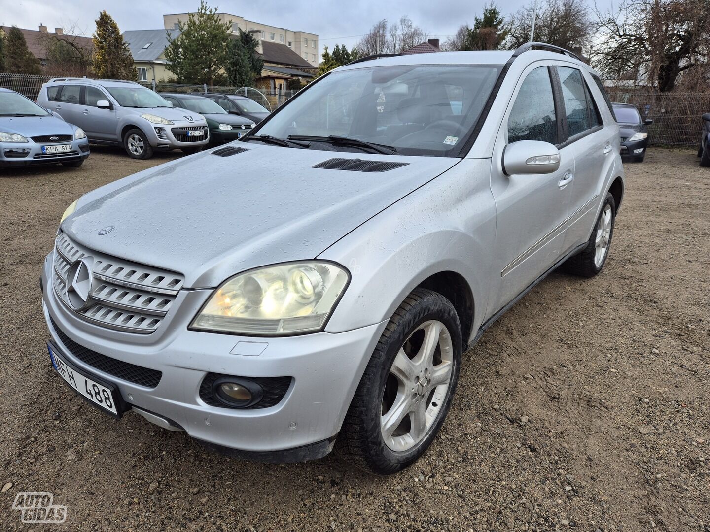 Mercedes-Benz ML 320 2006 y Off-road / Crossover