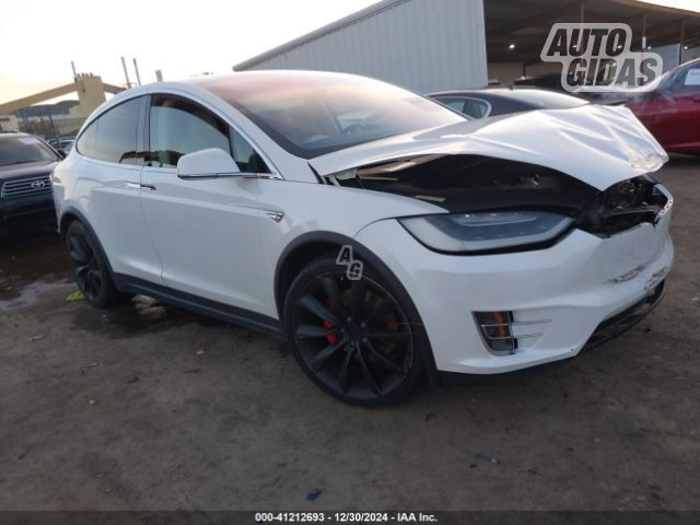 Tesla Model X 2016 г Внедорожник / Кроссовер