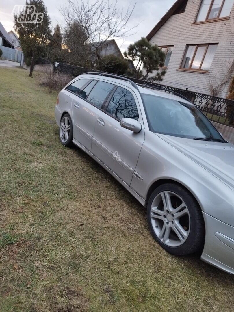 Mercedes-Benz 220 2004 m Universalas