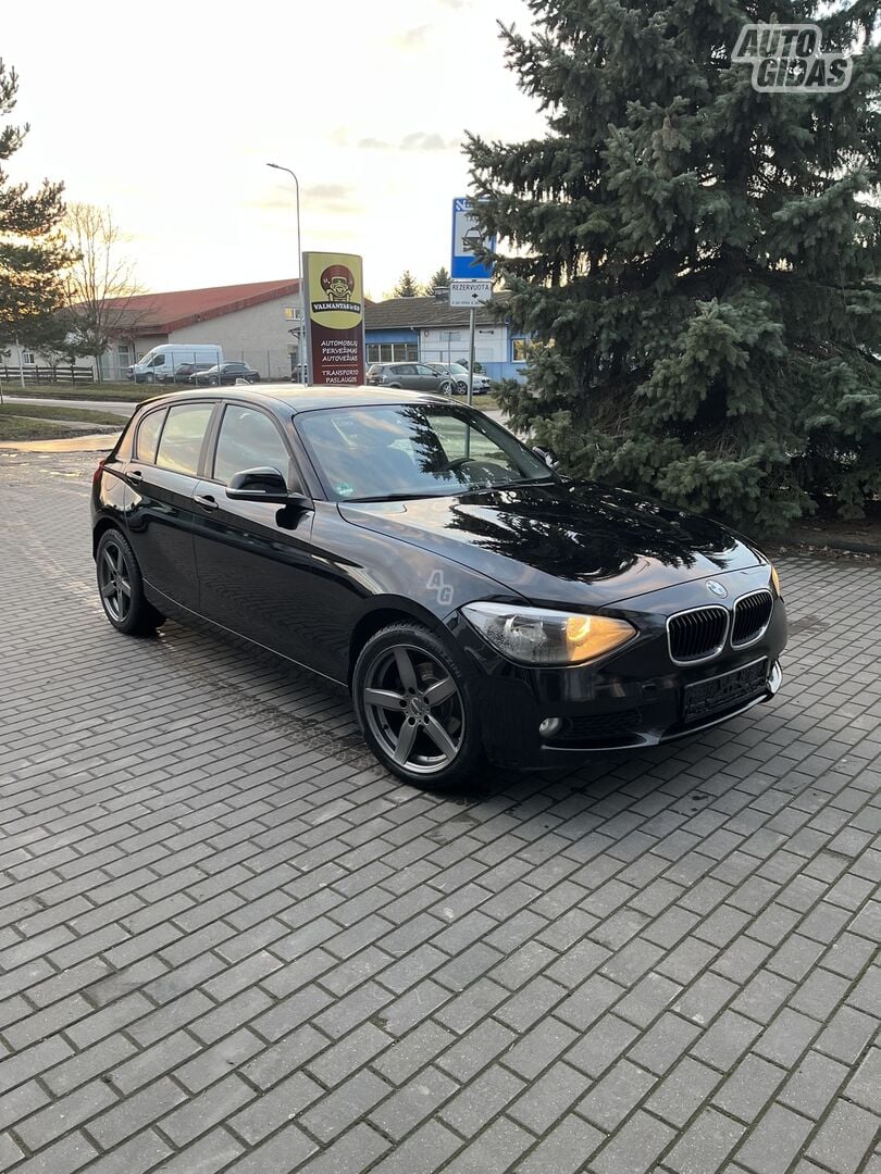 Bmw 118 2011 г Хэтчбек