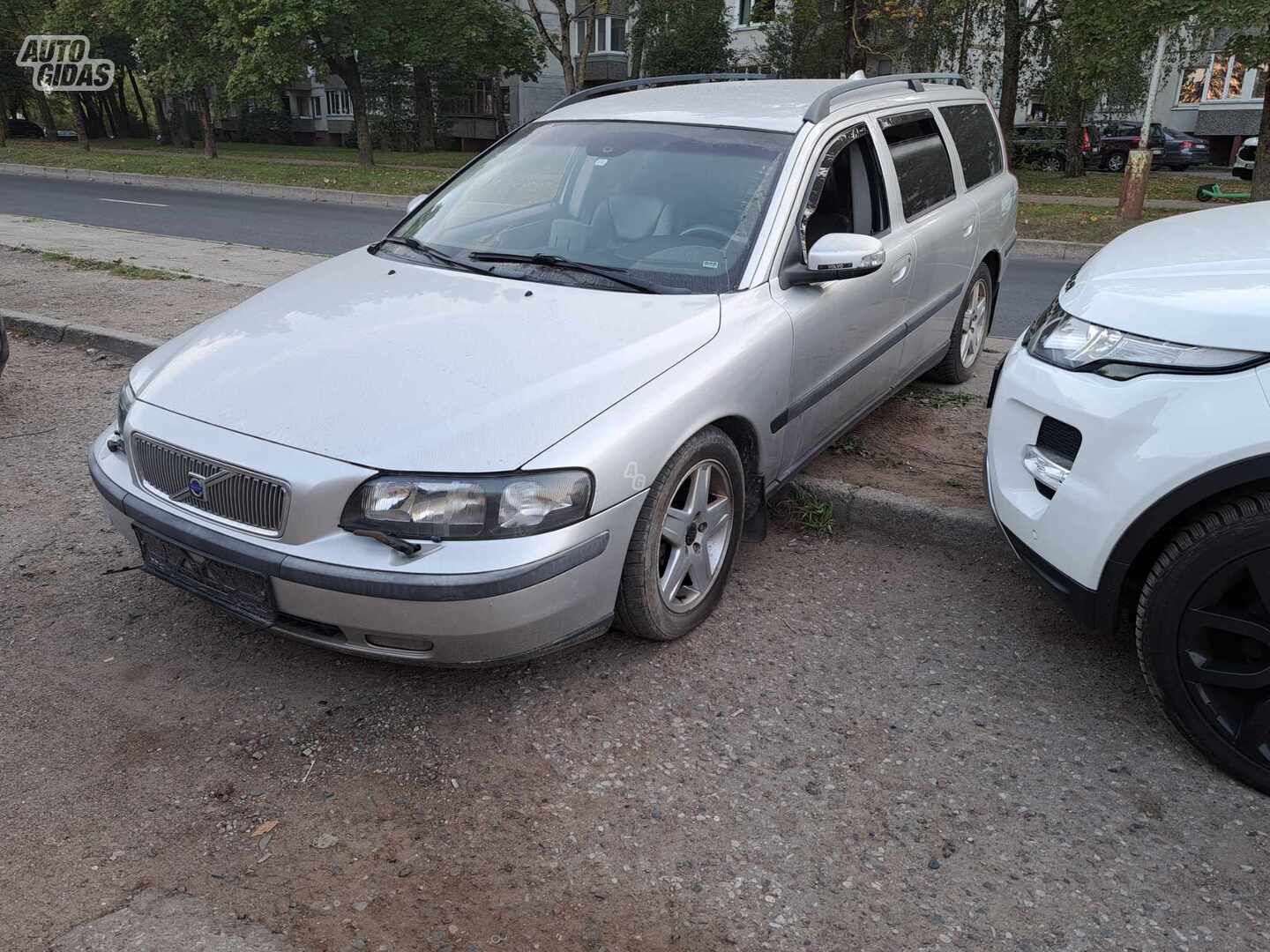 Volvo V70 II 2000 г запчясти