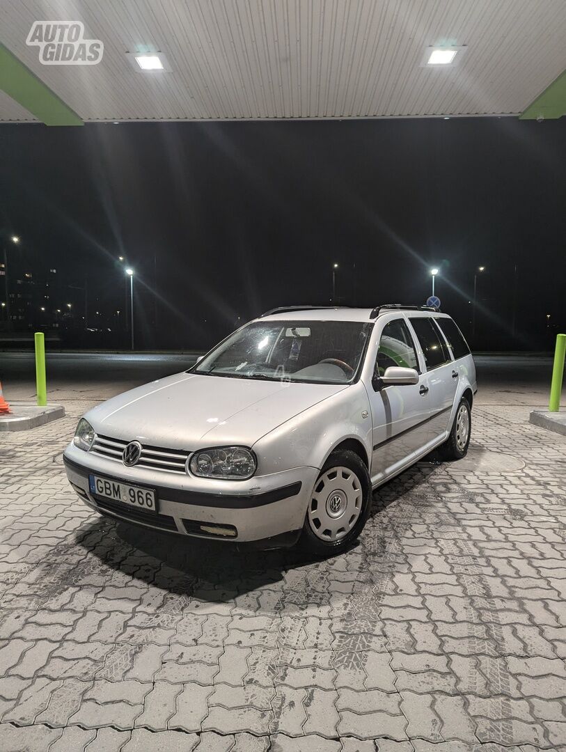 Volkswagen Golf 2000 m Universalas