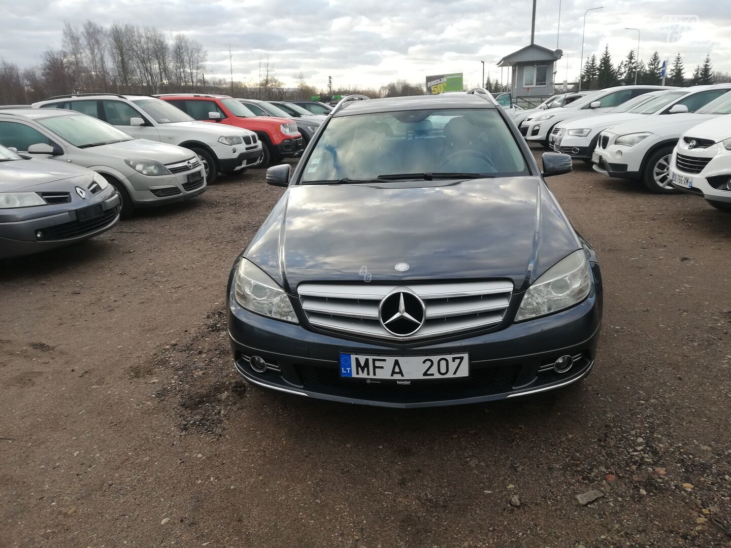 Mercedes-Benz C 200 2010 m Universalas