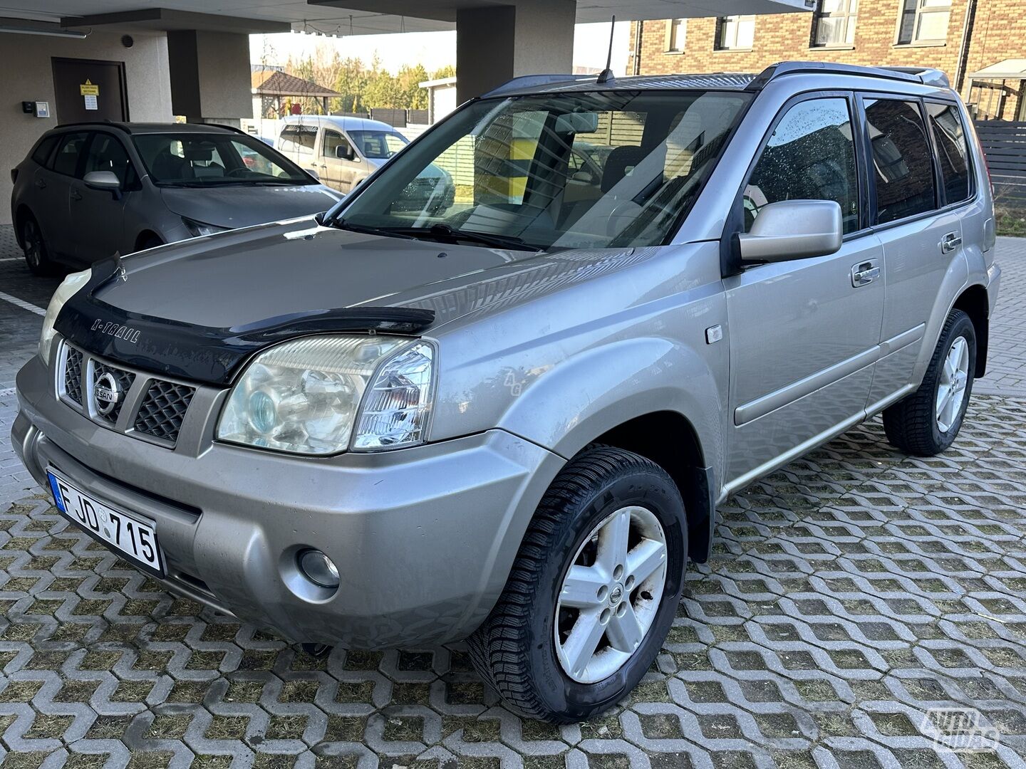 Nissan X-Trail 2004 г Внедорожник / Кроссовер