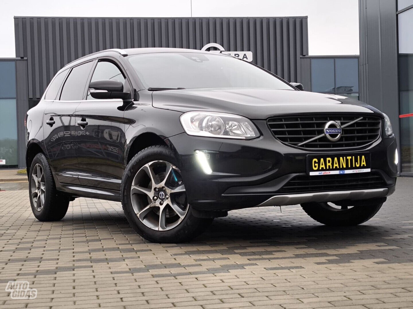 Volvo XC60 2016 y Off-road / Crossover