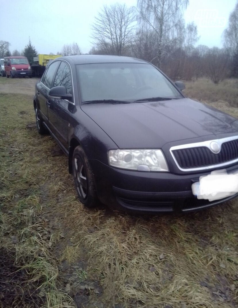 Skoda Superb 2006 m dalys