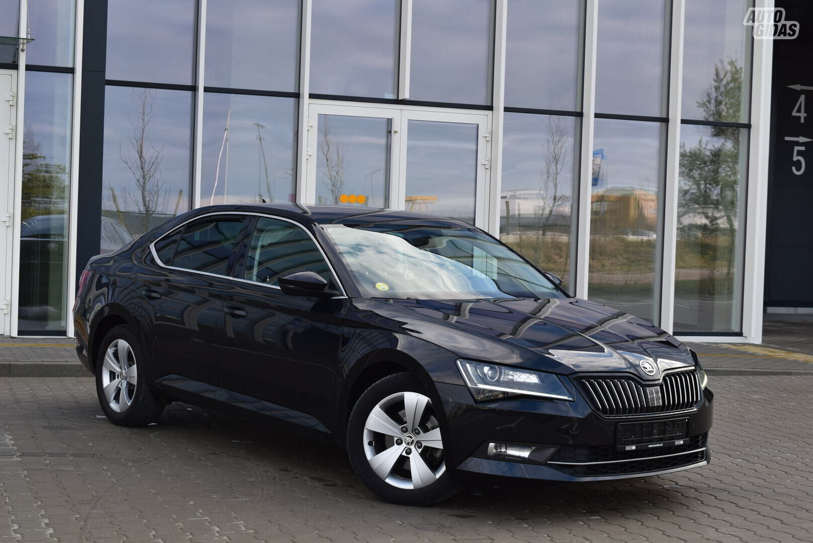 Skoda Superb 2019 г Хэтчбек