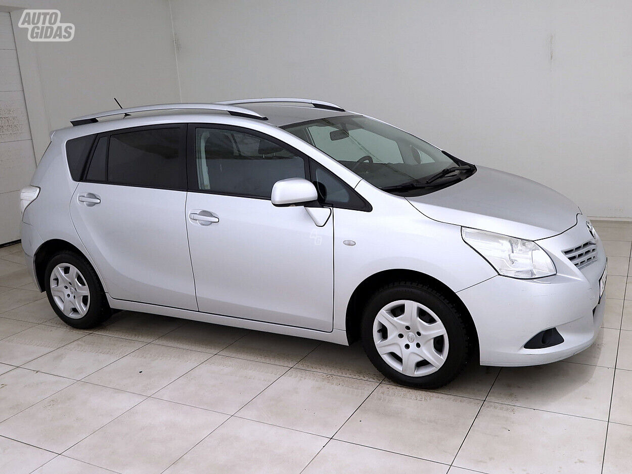 Toyota Verso 2010 m Vienatūris