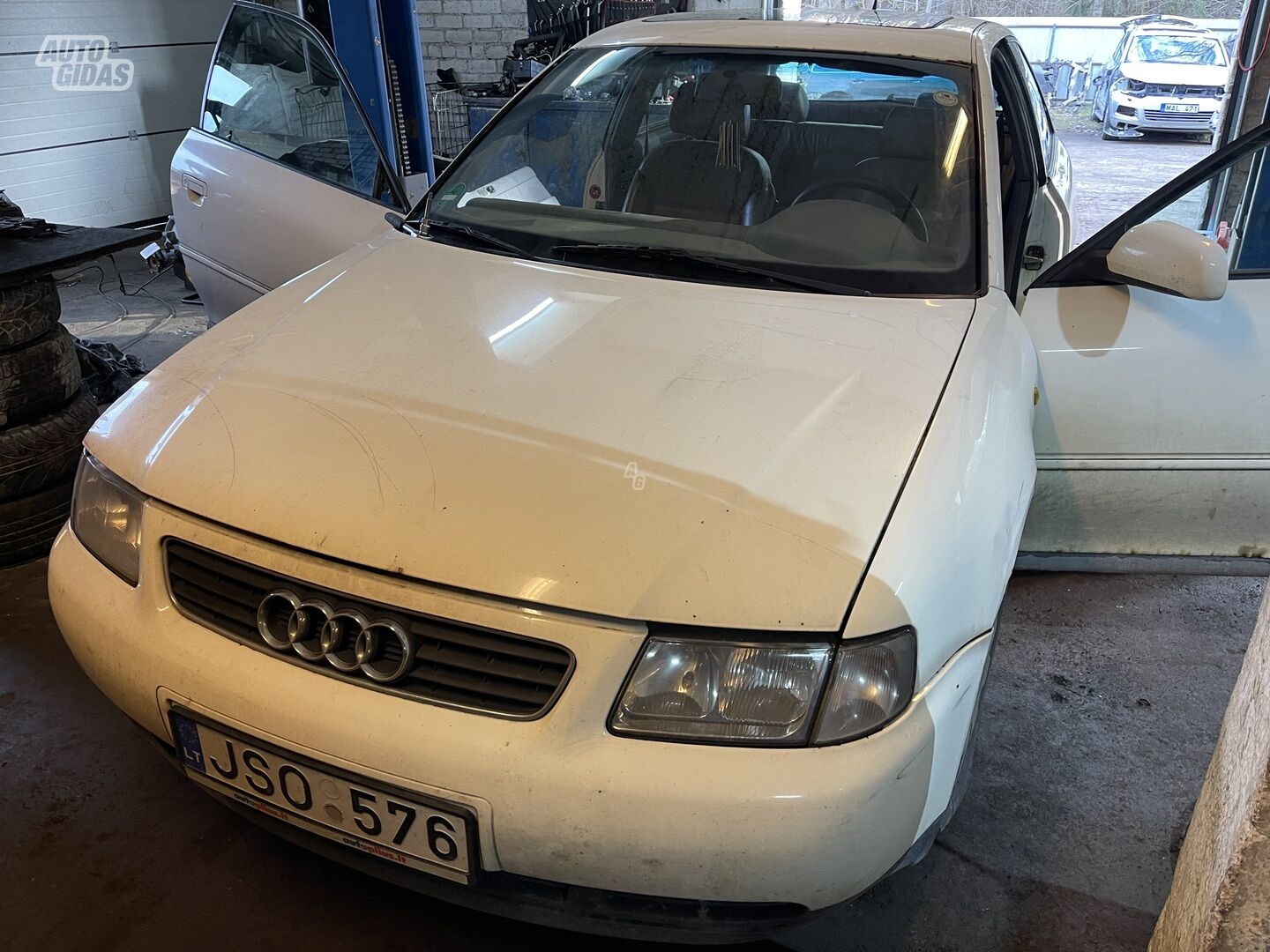 Audi 1997 г запчясти