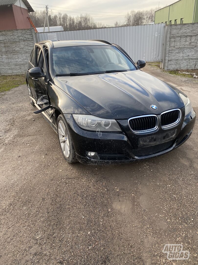 Bmw Serija 3 2011 m dalys