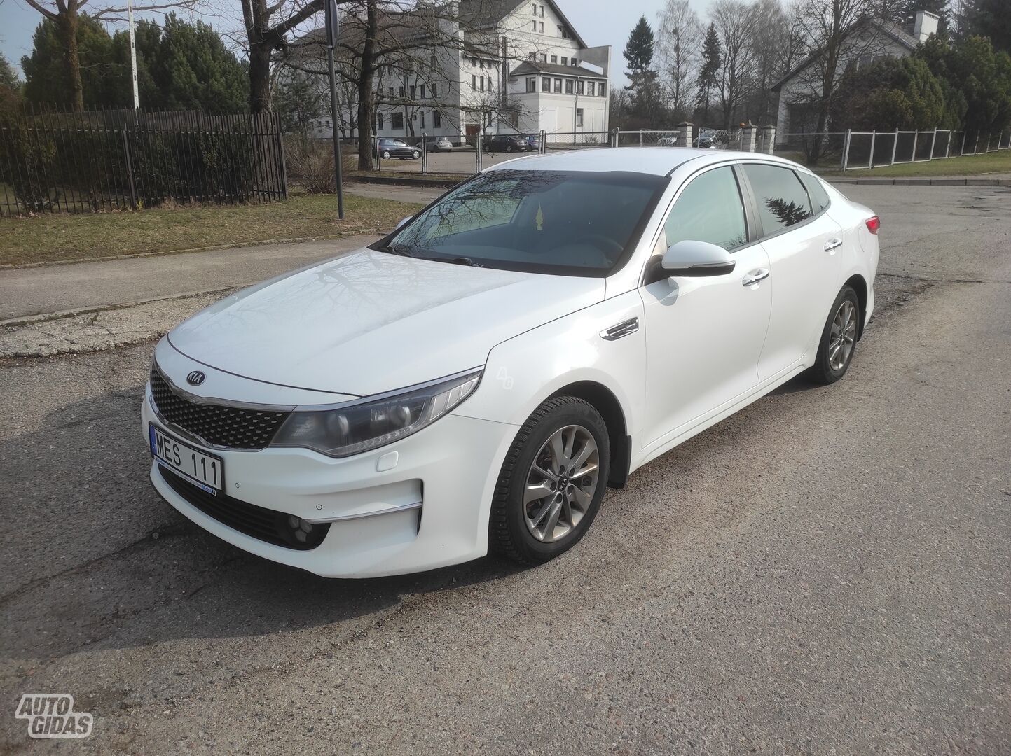 Kia Optima 2016 y Sedan