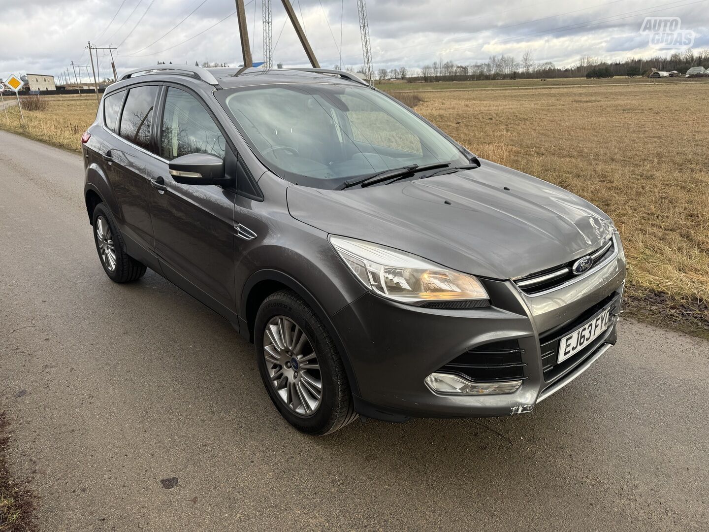 Ford Kuga 2013 г Внедорожник / Кроссовер