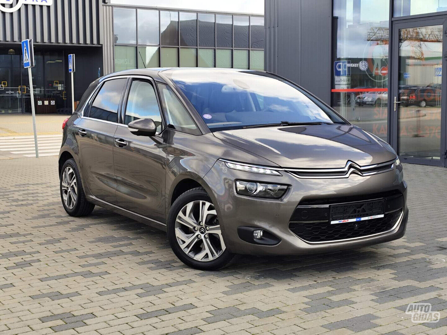 Citroen C4 Picasso 2015 y Van