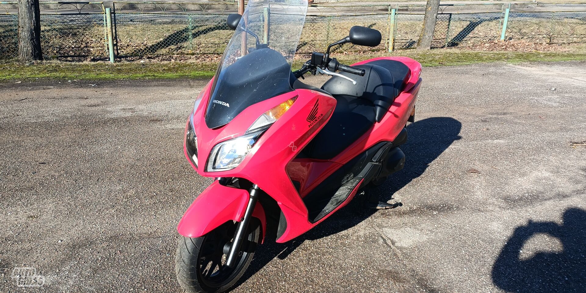 Honda Forza 300 2014 y Scooter / moped