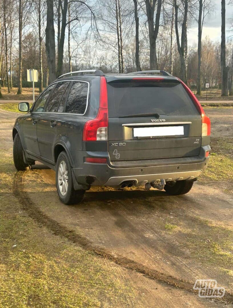 Volvo XC90 2006 y Off-road / Crossover