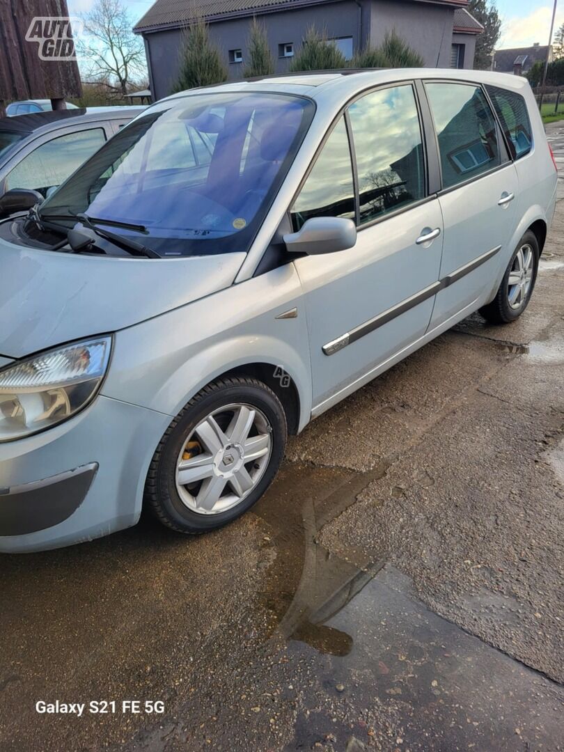 Renault Grand Scenic 2004 y Van