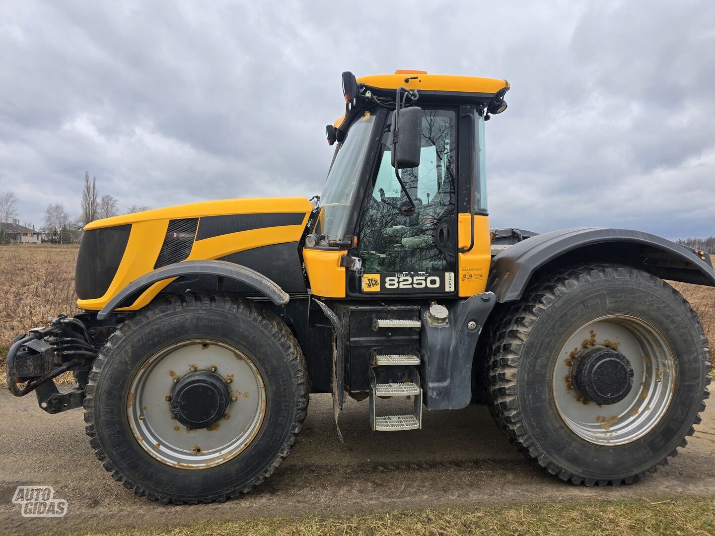 JCB 8250 2007 m Traktorius