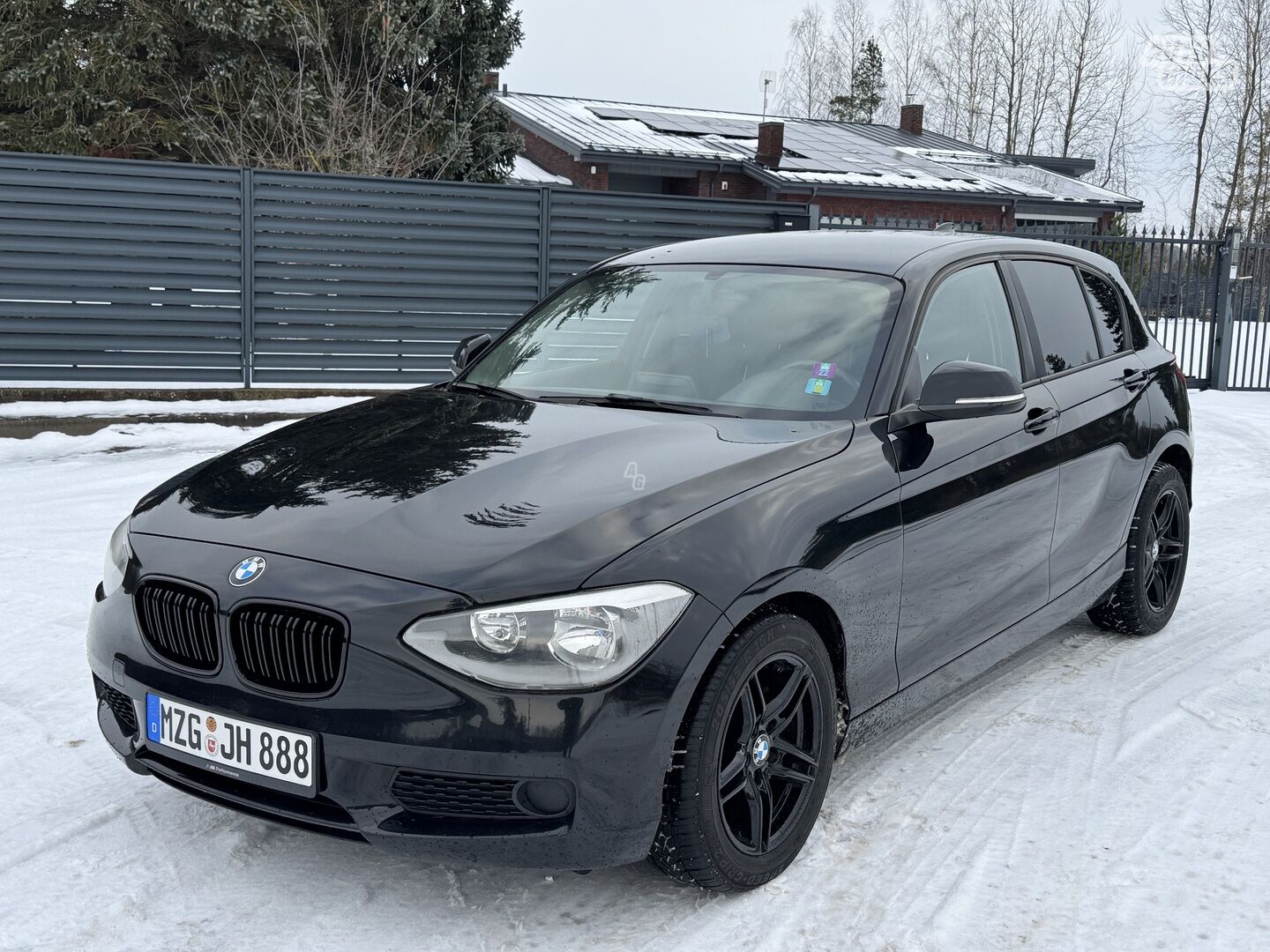 Bmw 120 2011 y Hatchback