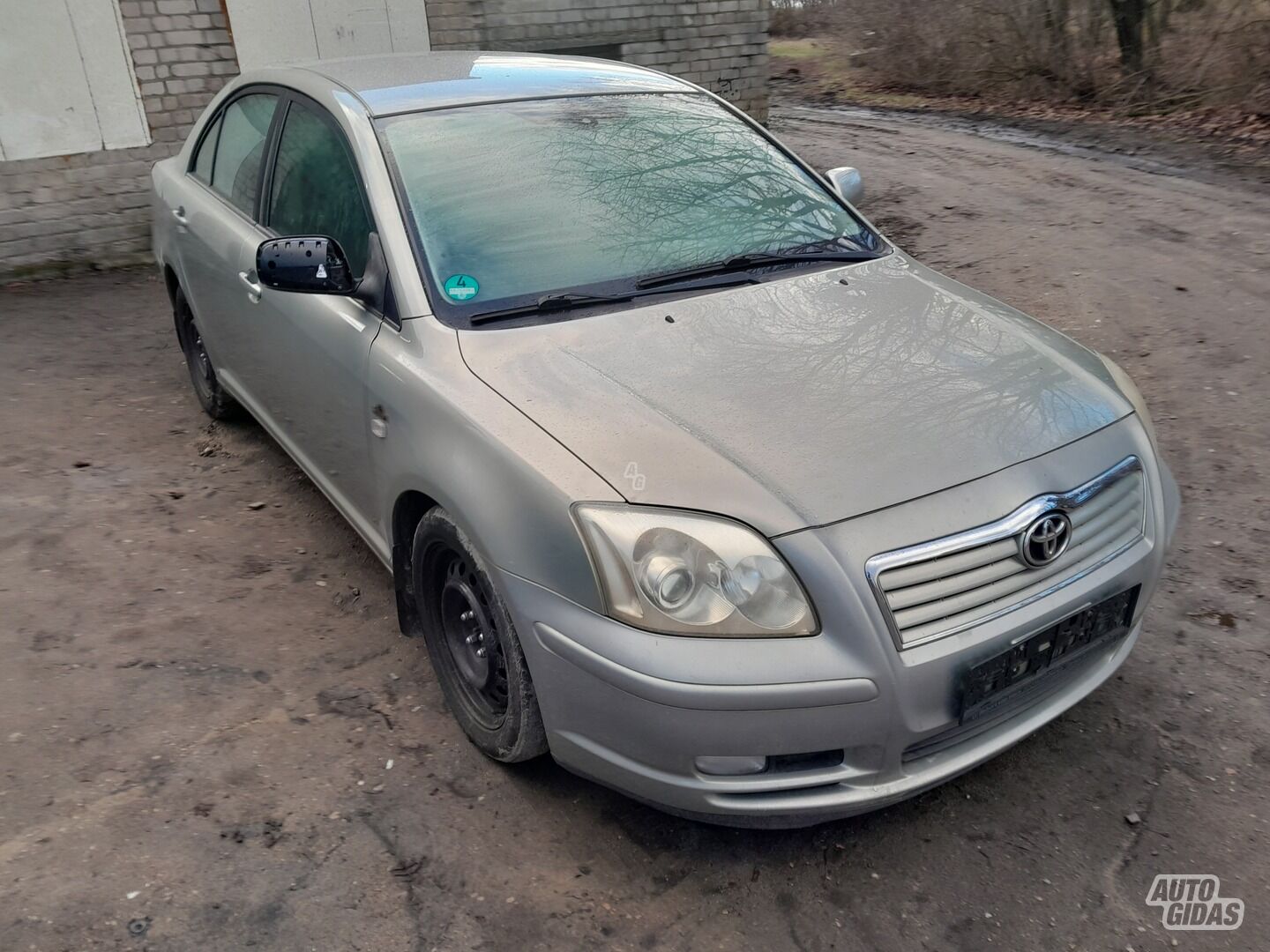 Toyota Avensis 2005 m dalys